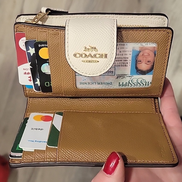 Coach wallet - Picture 2 of 3